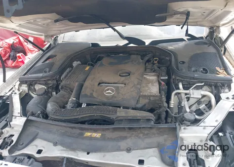 2018 Mercedes-Benz E 300 z USA, uszkodzony, nr VIN WDDZF4JB2JA396981